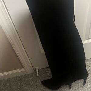 Elegant Black Women's Boots